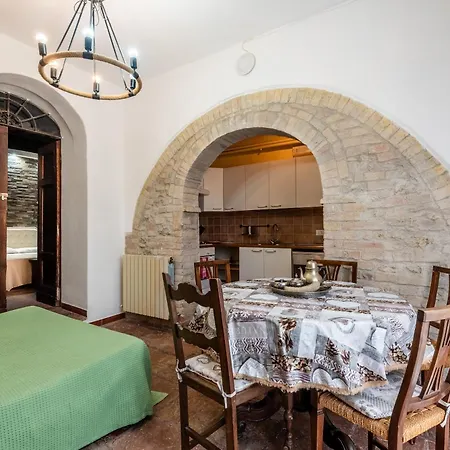 Antiche Dimore Del Vescovado Landhaus *